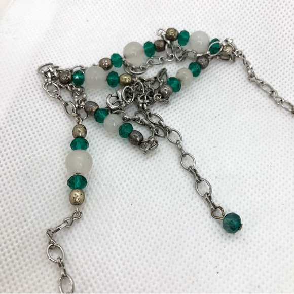 Green Banded Agate Stone Pendant Necklace on Silvertone Chain 18" - Picture 5 of 7